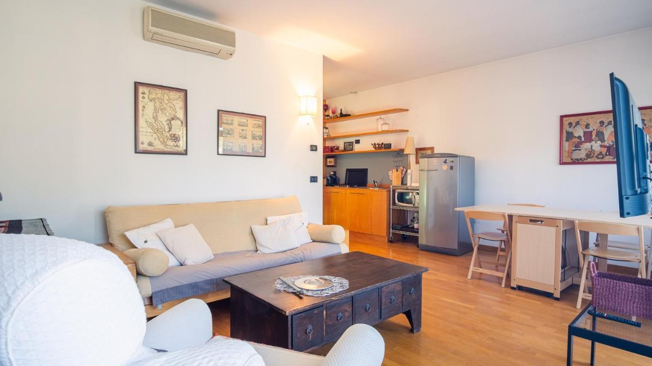 The Zodiac Apartment - Italian Homing Sirmione Extérieur photo