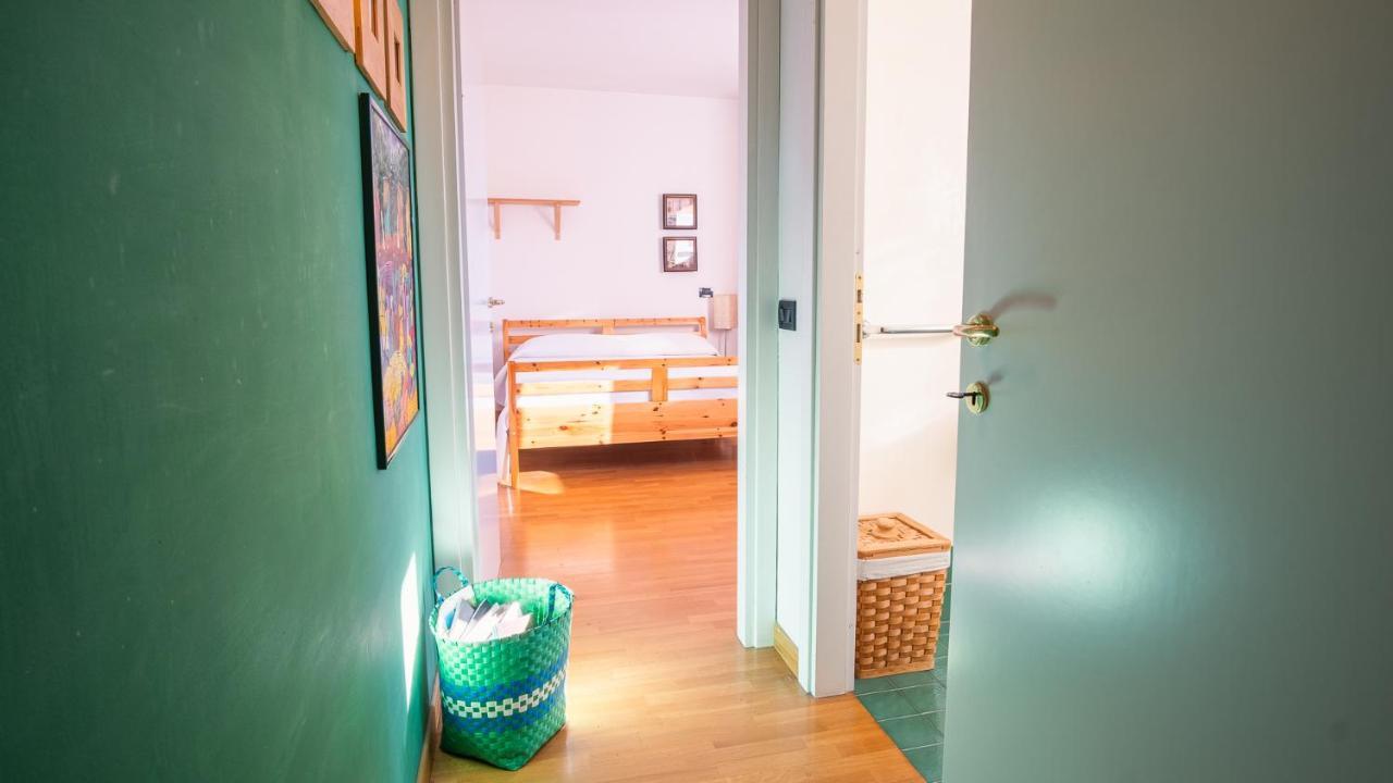 The Zodiac Apartment - Italian Homing Sirmione Extérieur photo