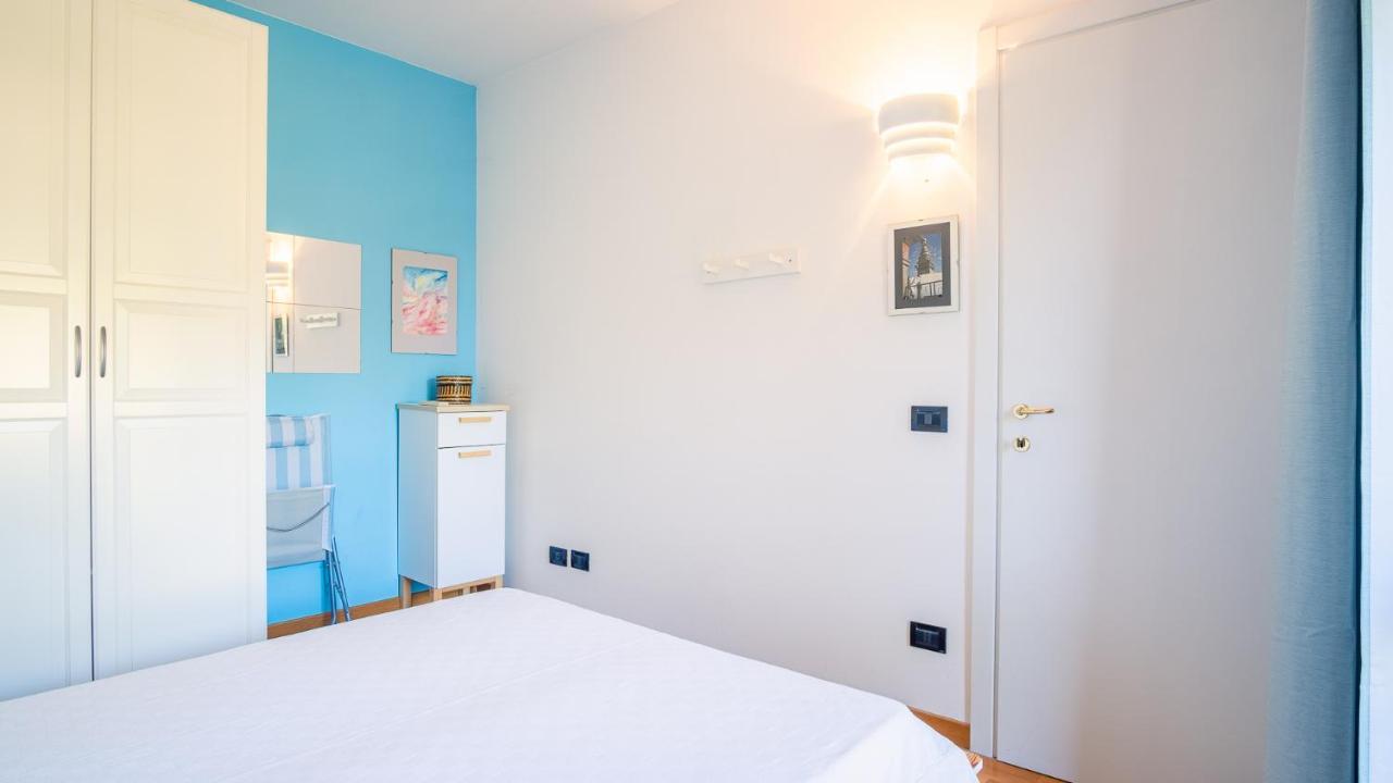 The Zodiac Apartment - Italian Homing Sirmione Extérieur photo